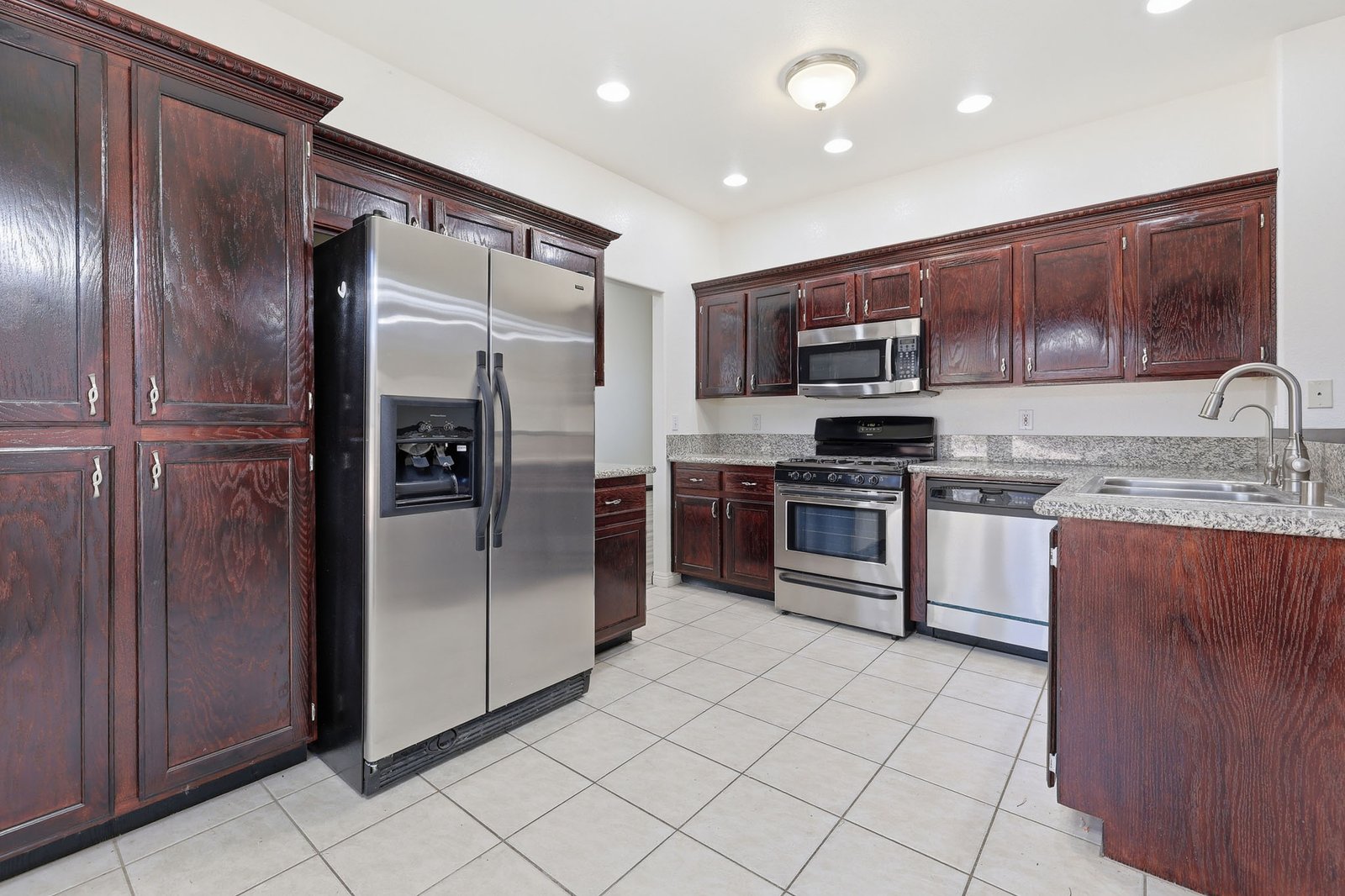 Las Vegas Real Estate Kitchen